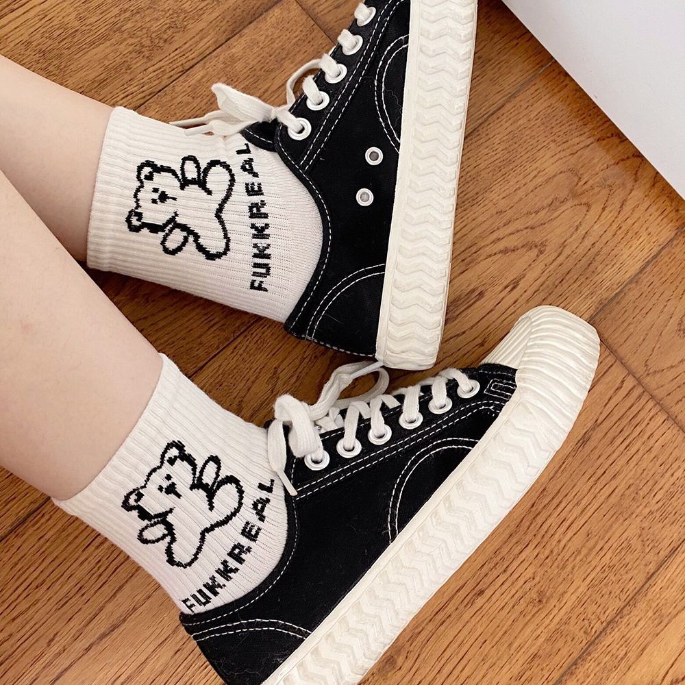 Vớ cổ trung co giãn họa tiết gấu dễ thương phong cách Harajuku Hàn Quốc cho nữ