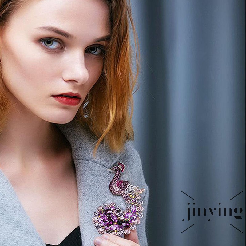 GETNOIVAS Trâm cài áo hình chim công đính đá tím sang trọng