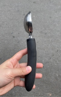 Múc kem cán cao su