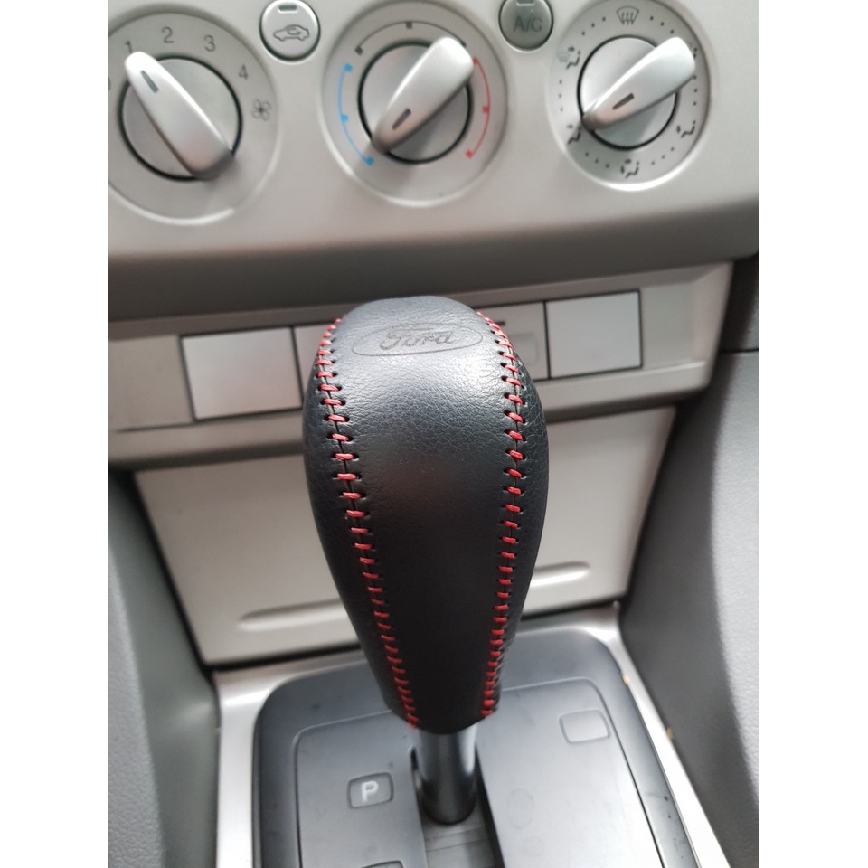 Bọc cần số phanh tay da bò các dòng xe Ford Focus, Fiesta... số tự động đời cũ