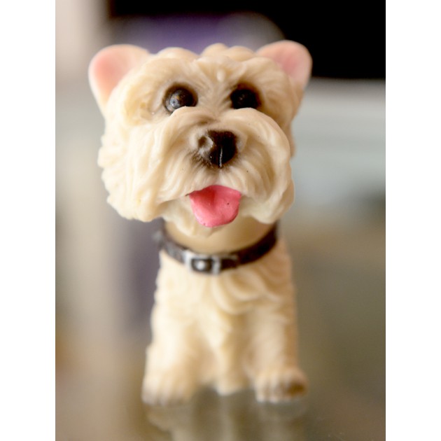 Một tượng chó lò xo lắc đầu để xe hơi ngộ nghĩnh(giá một tượng)