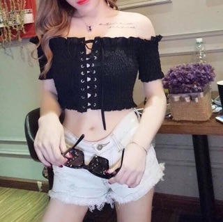 Áo croptop trễ vai đan dây