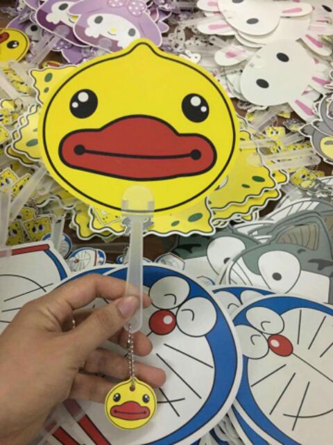 Quạt tay hoạt hình