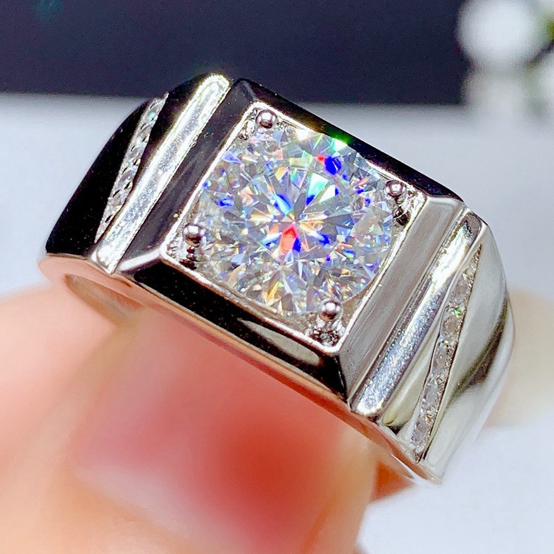 Nhẫn đeo tay đính đá sang trọng cho nam