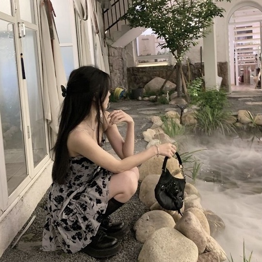 Đầm hoa hai dây ZHELIHANGFEI thắt nơ dáng ngắn thời trang quyến rũ cao cấp