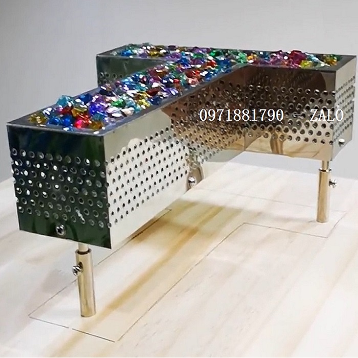 Vít cách chữ sáng chân - ke cách chữ inox