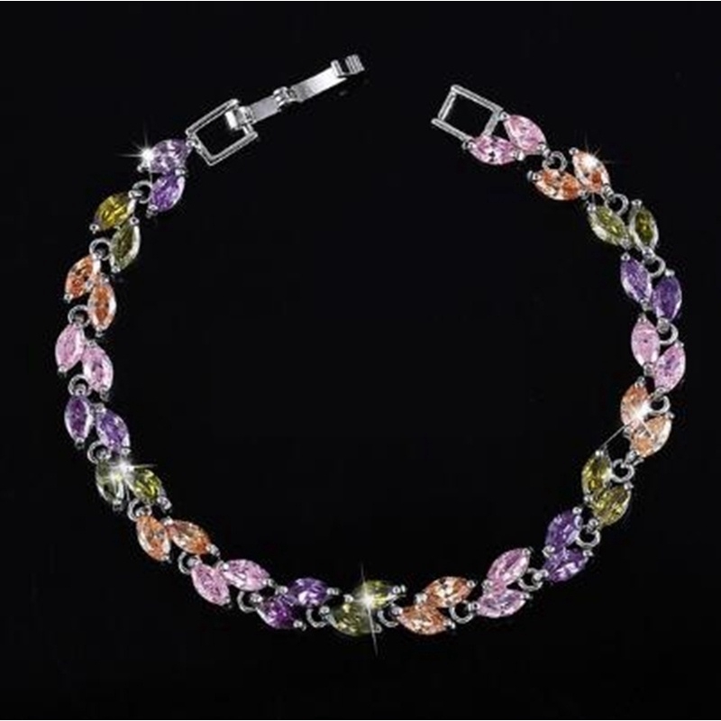 Vòng tay bạc đính đá zircon hình chiếc lá dành cho nữ
