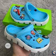 Dép cross màu xanh unisex đế răng cưa lượn sóng màu trắng cho nam và nữ