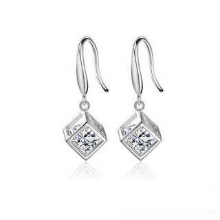 Bông Tai Mạ Bạc Vuông Mix Gem - Tatiana - BB3267 (Bạc)