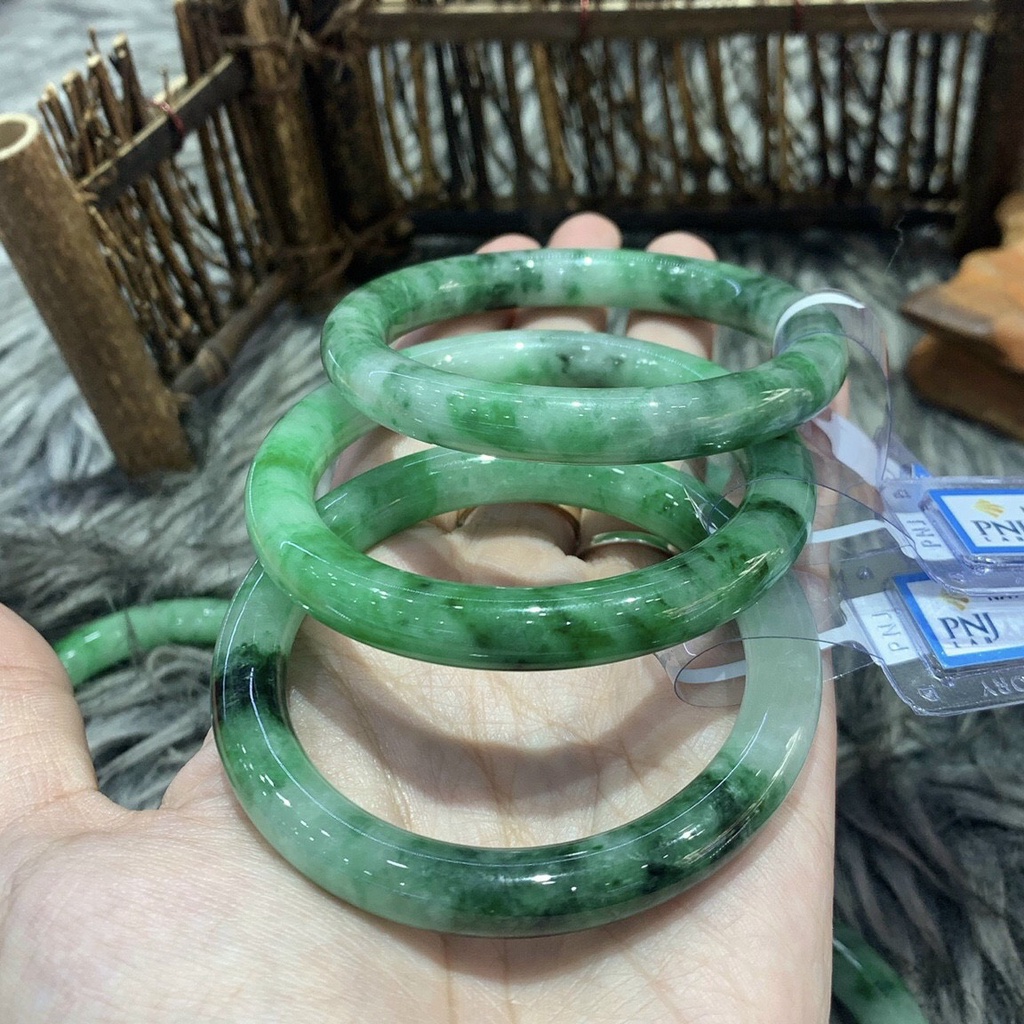 Vòng Kiềng Cẩm Thach Phỉ Thúy Bản Tròn Size 51-55mm