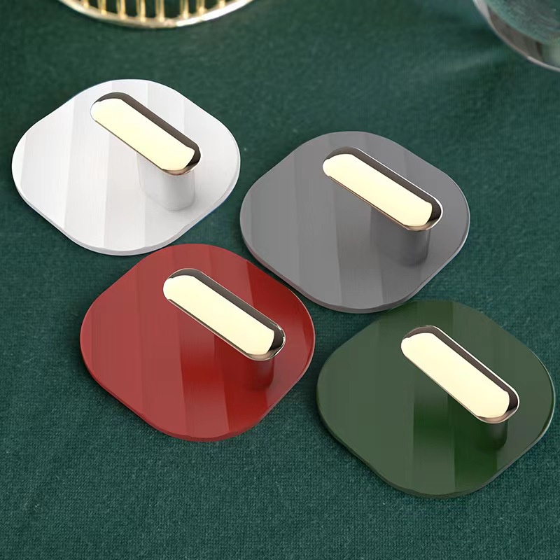 Móc dán tường chịu lực treo đồ, treo vật dụng mẫu hoạt hình dễ thương