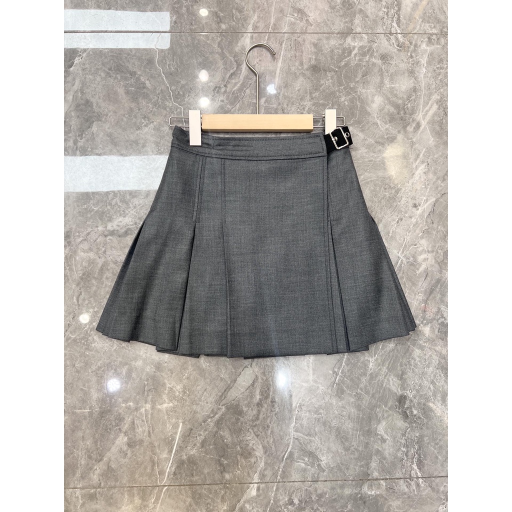 Chân váy nữ thời trang cao cấp Christian Dior CD phong cách trẻ trung, năng động