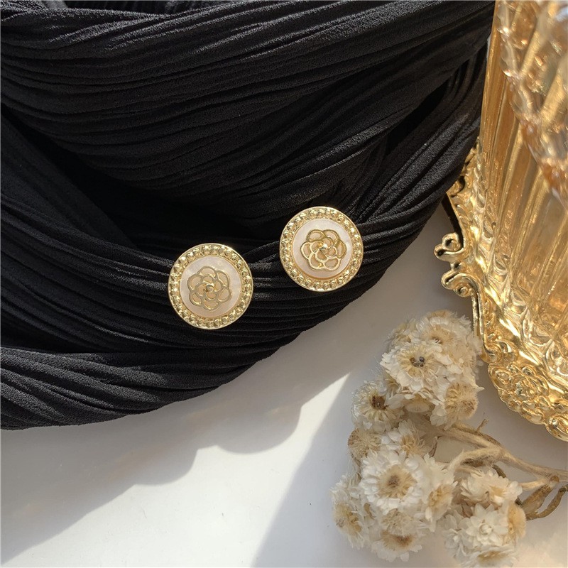 Khuyên tai kẹp không bấm lỗ chốt cố định K139 bằng hợp kim mạ vàng hình tròn bông hoa dáng ngắn Leous Accessories