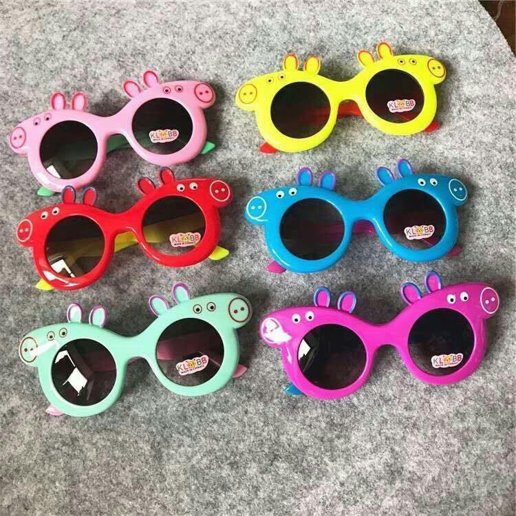 Kính siêu cute cho các bé.
