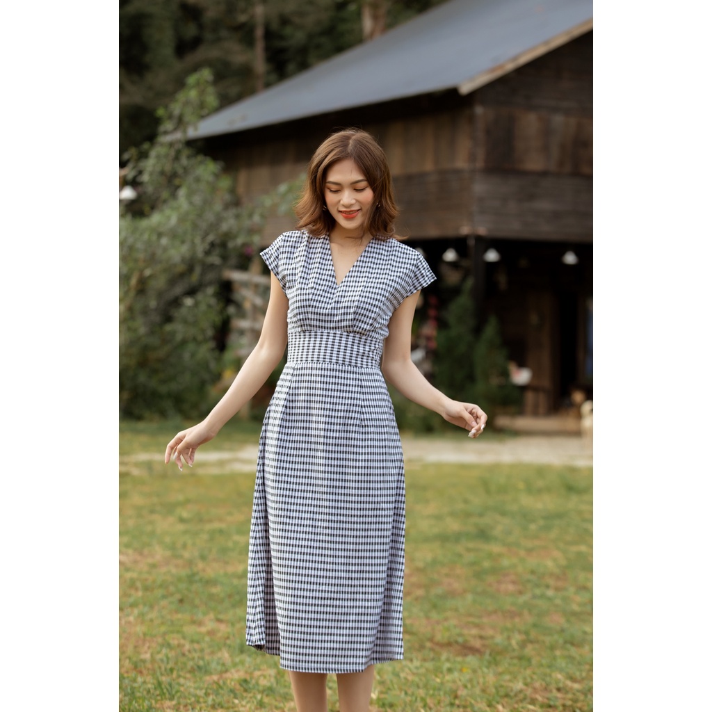 Leena// Đầm cotton tay lửng cổ V bo eo bản bự chân váy suôn / Đầm thiết kế dạo phố, dự tiệc, công sở