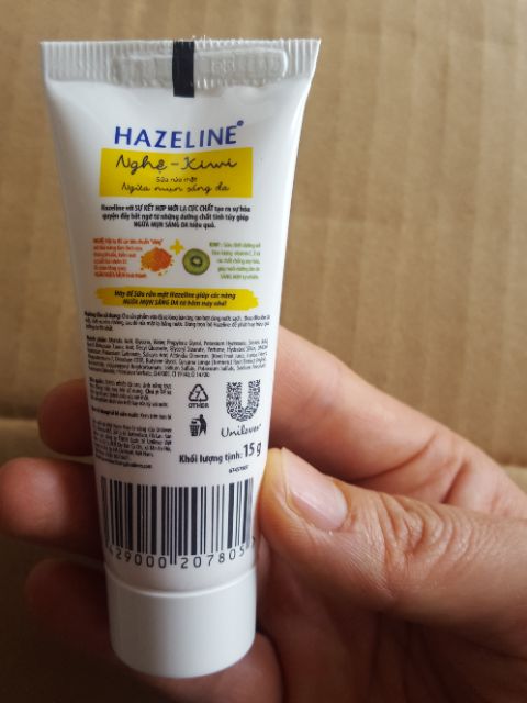 Tuýp sữa rửa mặt Hazeline 15g