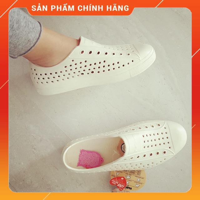 Giày nhựa Native full trắng