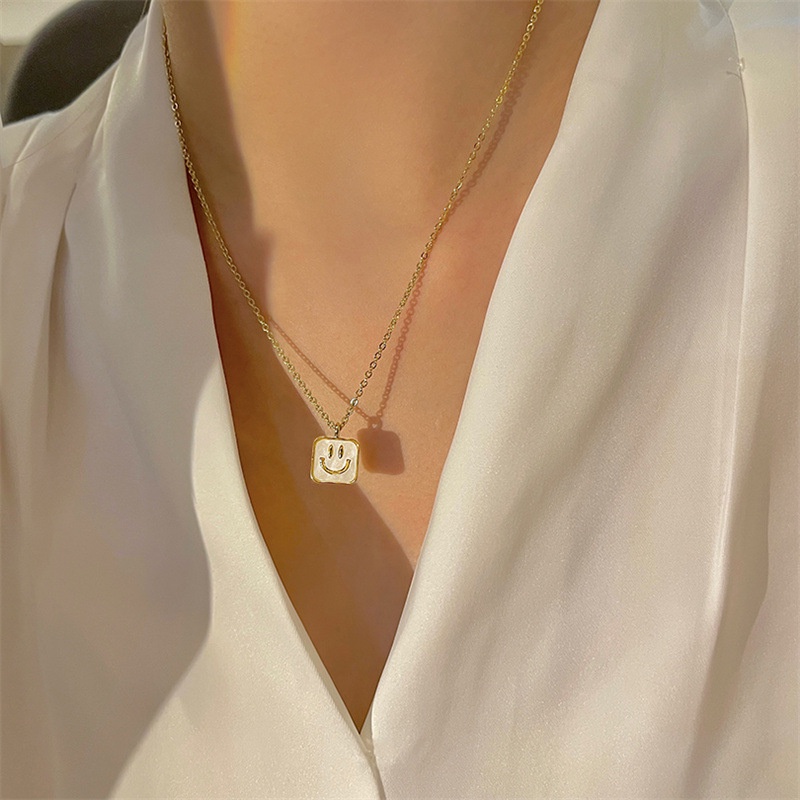 Vòng cổ Mặt Hình Vỏ Sò / Mặt Cười Thiết Kế Đơn Giản Thời Trang Dành Cho Nữ