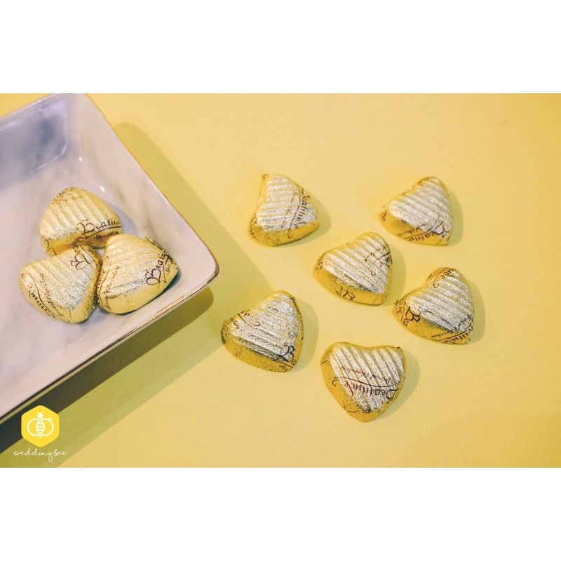 Set 10 viên socola tim vàng Việt Pháp làm quà cưới, quà Valentine