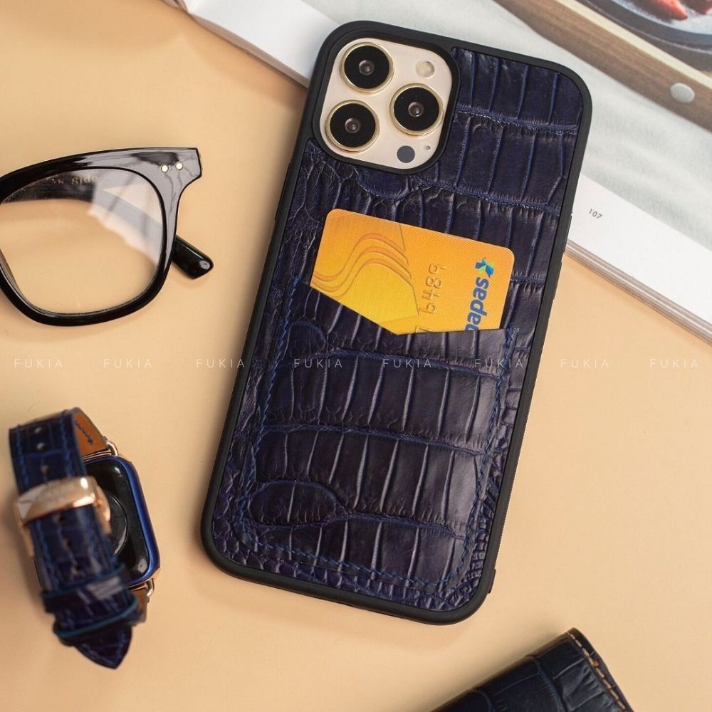 Ốp da thủ công viền đen khe thẻ Cá Sấu Xanh Navy dành cho IPhone 14/14Plus/14Pro/14Promax/13/13Pro/13Promax/12pr ODTC149
