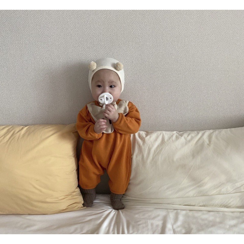 Bộ body nỉ lót lông liền yếm cho bé style Hàn Quốc