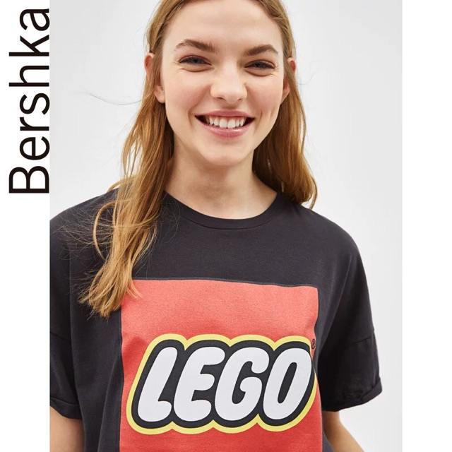 Áo t-shirt logo LEGO hiệu Bershka Auth 100%