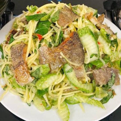 Khô cá sặc bướm sặc nhỏ chính gốc chất lượng thơm ngon , nhiều thịt dai giòn dùng làm gỏi ,chiên Thiên Tú Foods