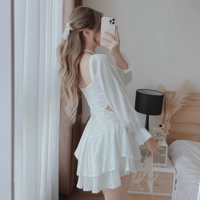 ĐẦM CỔ YẾM TẦNG XOÈ KHOÉT EO