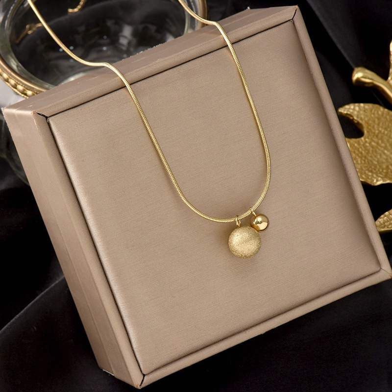 [Không đen gỉ] Dây chuyền thép titan mạ vàng sợi chỉ mảnh TB558