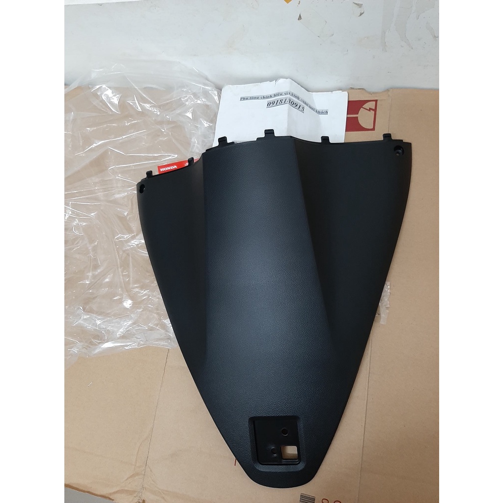 Ốp trong dưới ốp dưới ổ khóa sh 350i honda