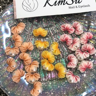 Hoa bột nail- cúc gân