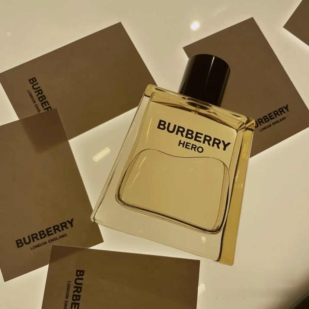 Nước hoa Burberry hương thơm Junyong Heart Hero lịch lãm dành cho nam 100ml