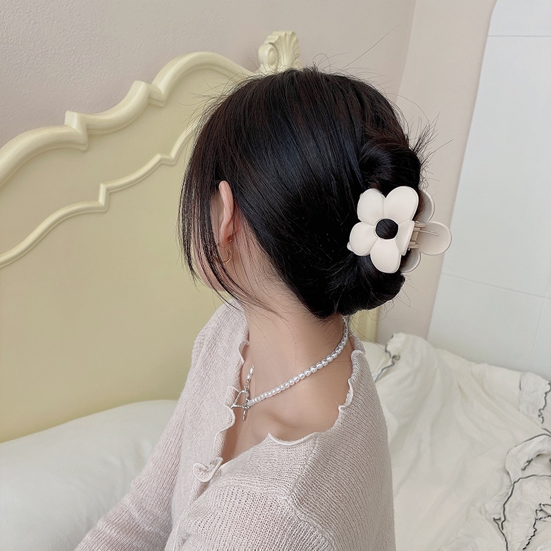 Kẹp Tóc Móng Vuốt Hình Bông Hoa Rỗng 6 Màu Thời Trang Cho Nữ