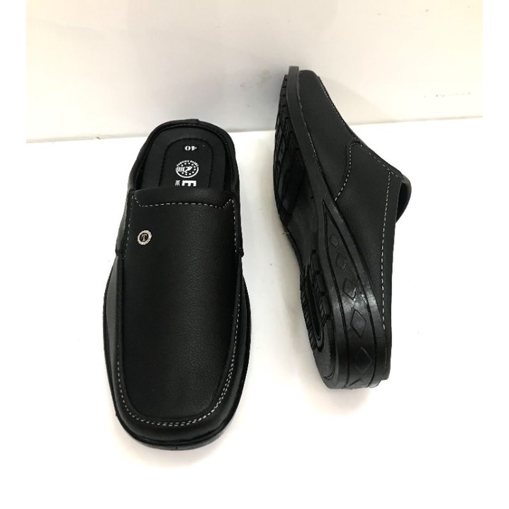 Dép sapo nam phom đẹp ..da mềm..đế khâu sẵn rất chắc chắn,mã SP 12