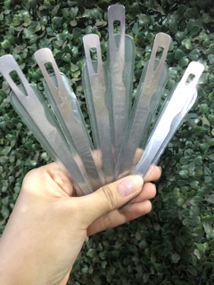 Cây lấy khoé Quyên ( dùng lấy khoé móng )