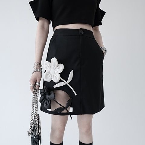 Chân Váy Chữ A Màu Đen Phối Họa Tiết Hoa Thời Trang 2022 Cho Nữ