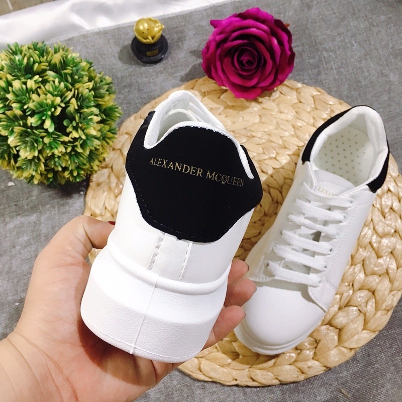 Giày sneaker nữ MQ gót đen trơn đơn giản đế 2p cưc năng động