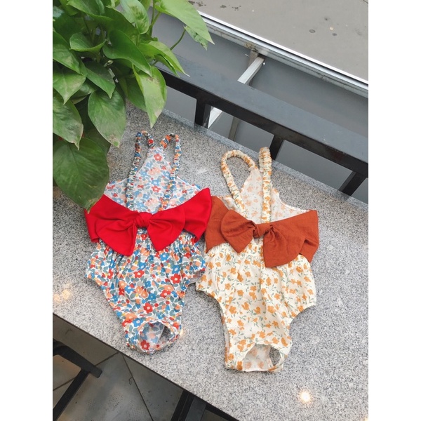 Bikini hoa nhí phối bản nơ to cho chó mèo/Quần sinh lý cún cái cao cấp