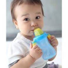 Bình tập uống Pigeon 150ml xanh CHÍNH HÃNG Sản phẩm cửa Nhật Bản đạt tiêu chuẩn chất lượng Châu Âu.