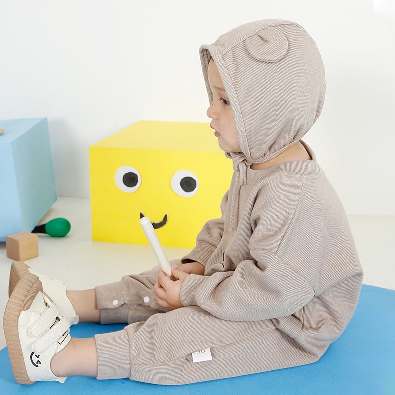Bộ Áo Liền Quần Bằng Vải Cotton In Hoạt Hình Gấu Kèm Nón Thời Trang Mùa Thu Cho Bé Sơ Sinh