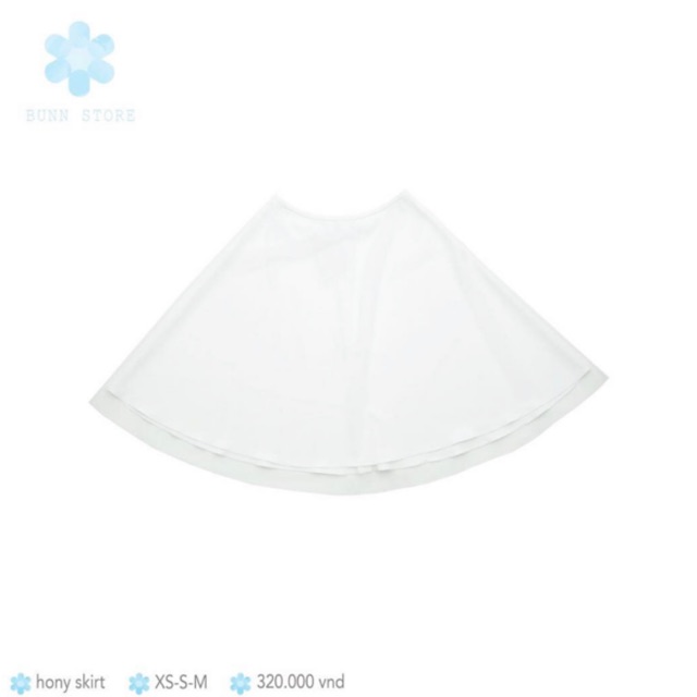 Chân váy trắng Bunnstore / Dự tiệc, Chụp kỉ yếu - M localbrand