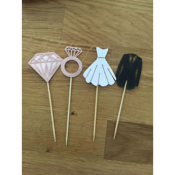 Set topper giấy cắm bánh chủ đề cưới