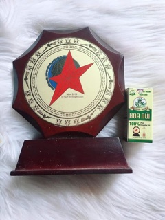 TINH DẦU TRÀM HOA NÚI