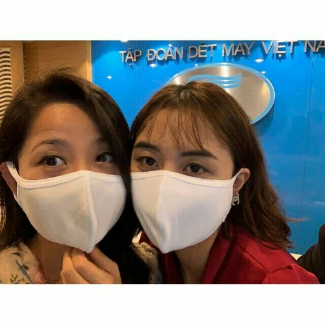 Khẩu trang đông xuân 2 lớp (có 2 màu trắng hoặc đen) | BigBuy360 - bigbuy360.vn