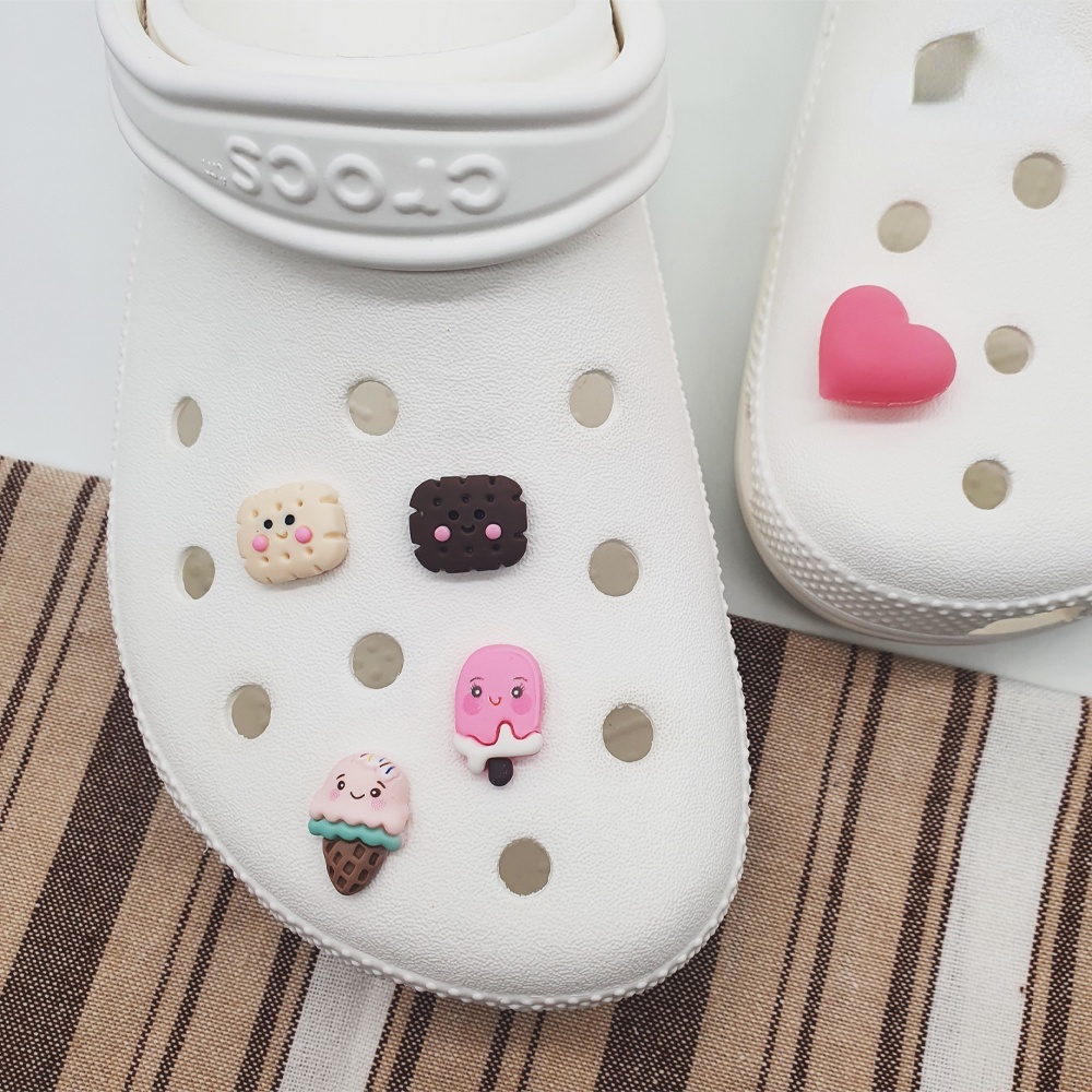 Phụ Kiện Nút Hình Cây Kem Cheks (Kakao Checks / White Checks / Lovely Con / Pretty Bar) Trang Trí Giày Crocs Jibbitz Diy