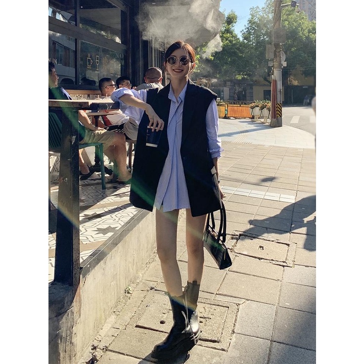 Set Công Sở Gồm Áo Khoác Và Váy Sơmi Thời TRang