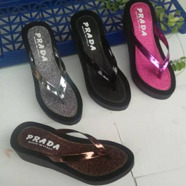 PRADA Sandal nữ màu đỏ