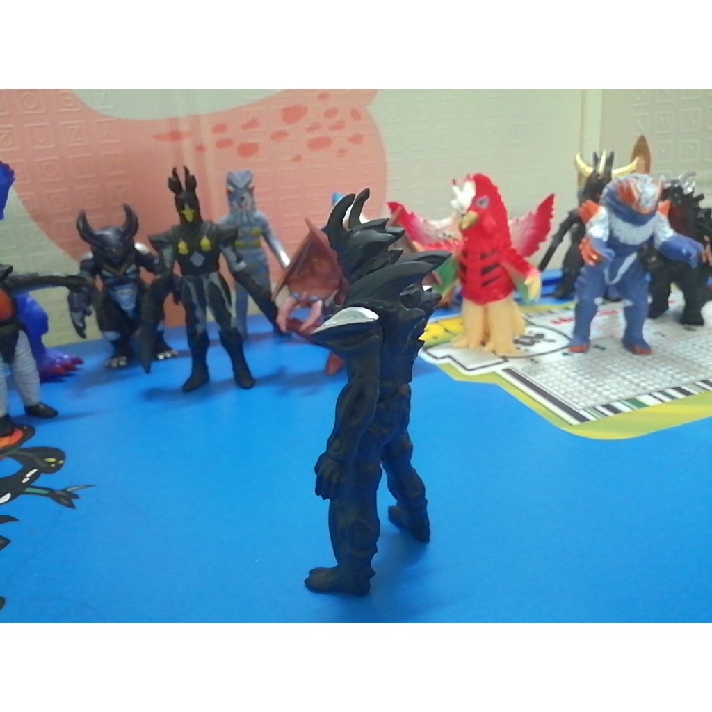 Mô hình Quái vật Dark Lugiel 13cm Kaiju Ultraman Series Siêu nhân điện quang [Đồ Chơi 24/7]
