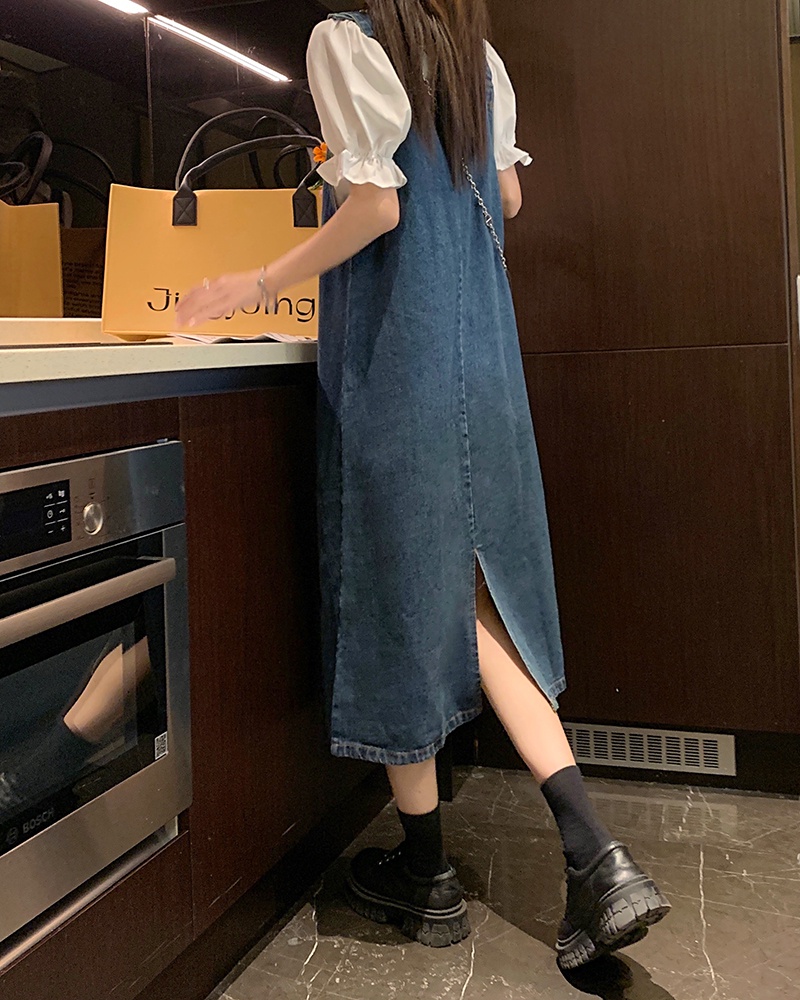 Váy Yếm Denim Có Túi Thêu Cổ Điển 52326