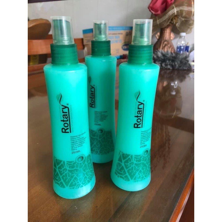Xịt dưỡng tóc Rotary xanh 250ml